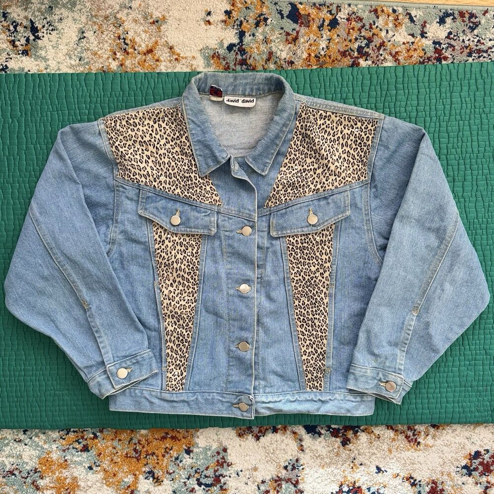 Vintage 70s David David Women S Rhinestone Leopard denim Jean Jacket Made In USA